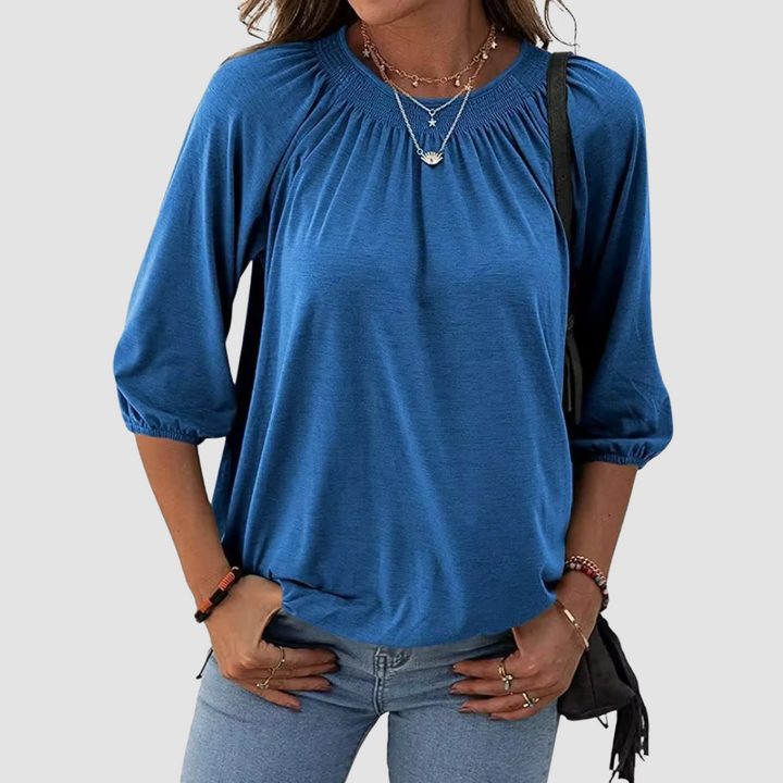 Loose-Fit Women’s Top with Half Sleeves
