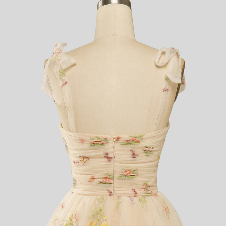 Elegant Embroidered Tulle Ball Gown – Statement Evening Wear