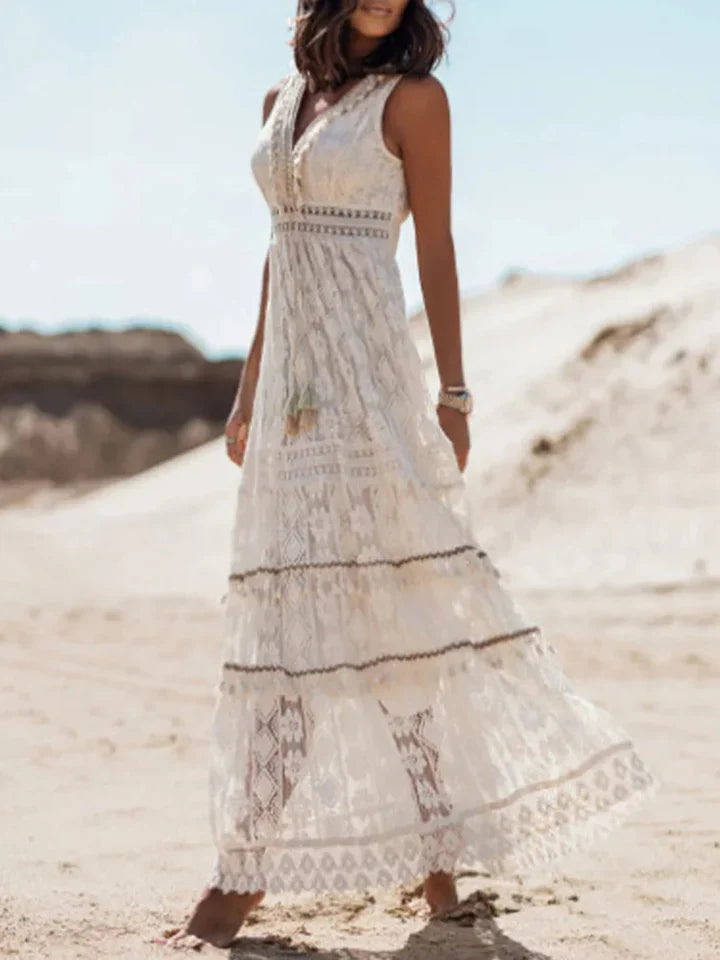 Bohemian Maxi Dress with Lace and Elegant Flared Sleeves