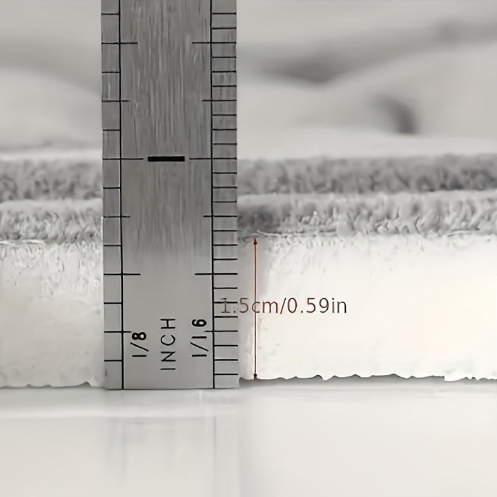 Ultra-Absorbent Bath Mat – Keep Your Bathroom Dry and Stylish