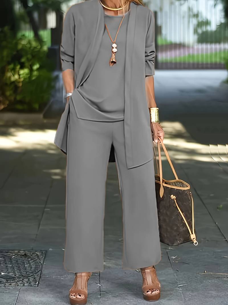Elegant Three-Piece Pantsuit for Women Sophisticated & Versatile