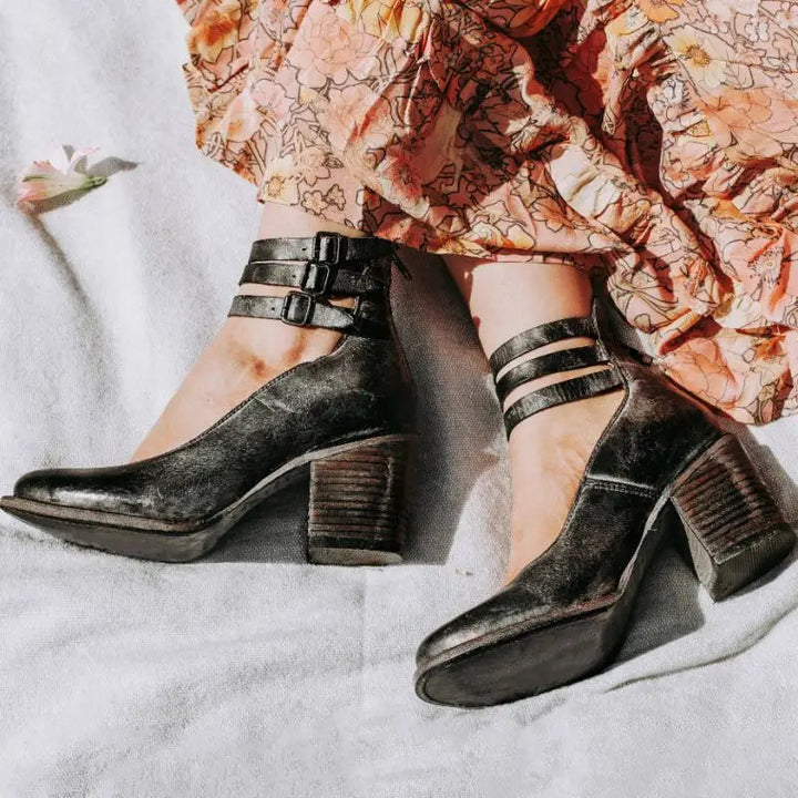 Vintage-Inspired Pumps with Ankle Strap and Chunky Heel