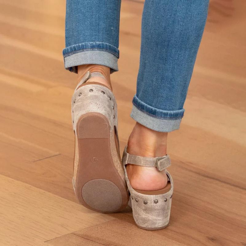 Step into Supportive Sandals – Stylish and Reliable for Everyday Wear