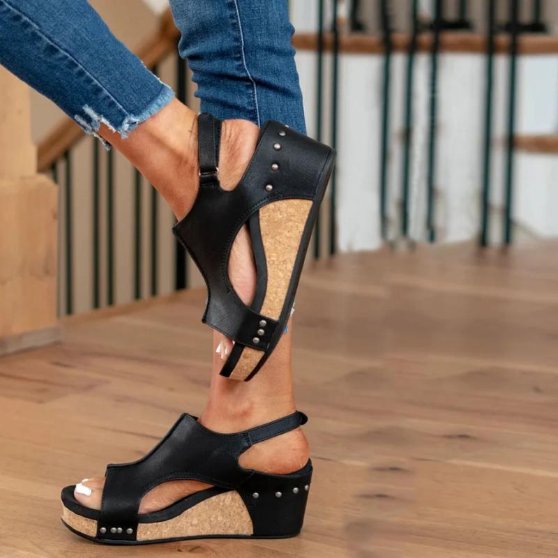 Step into Supportive Sandals – Stylish and Reliable for Everyday Wear