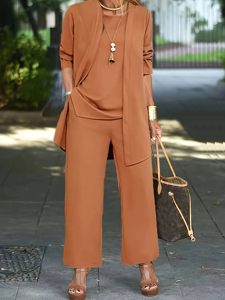 Elegant Three-Piece Pantsuit for Women Sophisticated & Versatile
