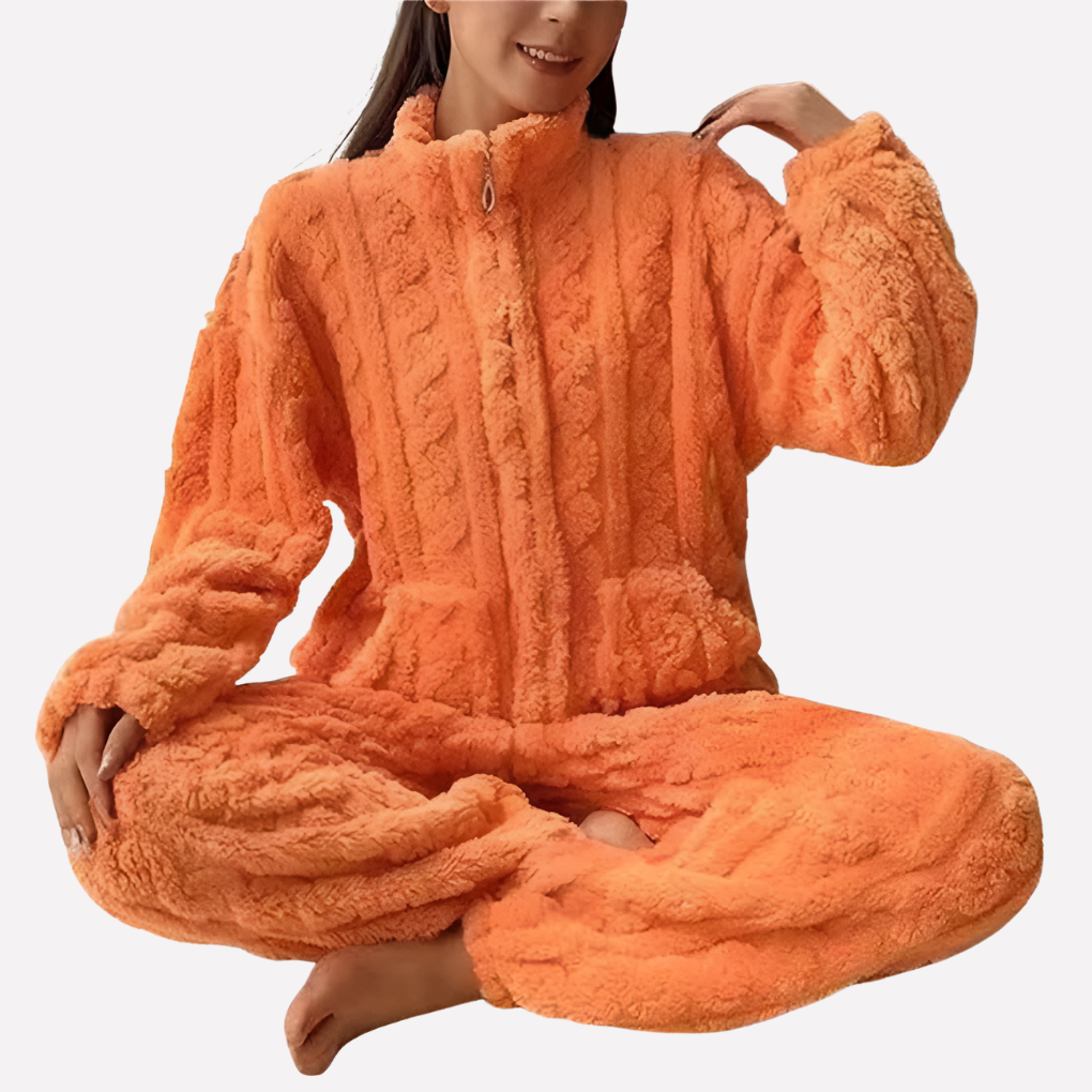Women’s Fleece Pajama Set