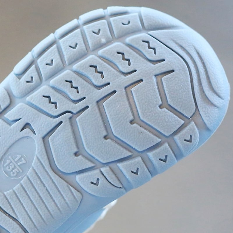 Barefoot Baby Shoes – Comfort and Freedom for Your Little One's First Steps