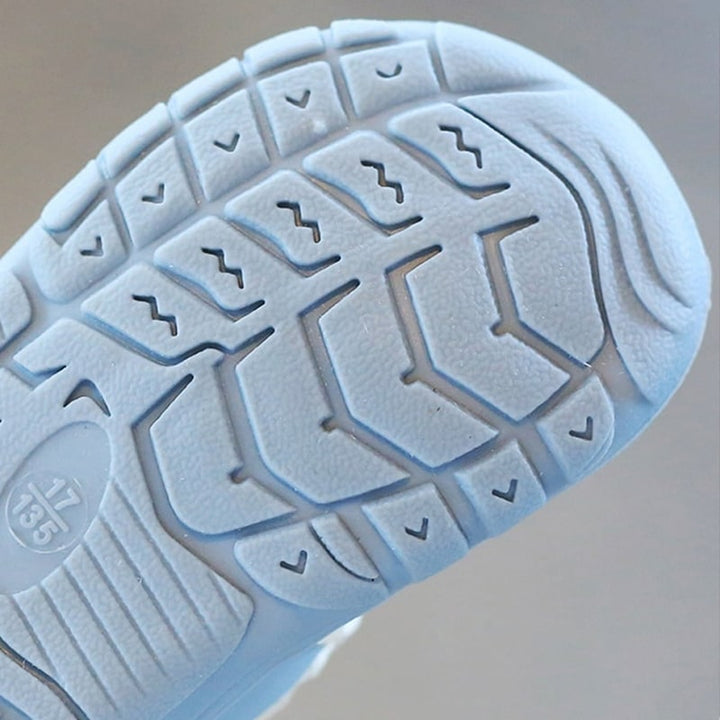 Barefoot Baby Shoes – Comfort and Freedom for Your Little One's First Steps