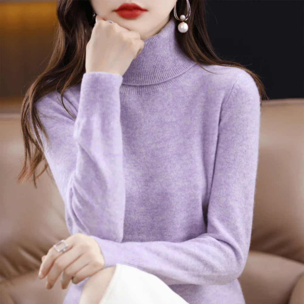 Women’s Fine-Knit Turtleneck Sweater