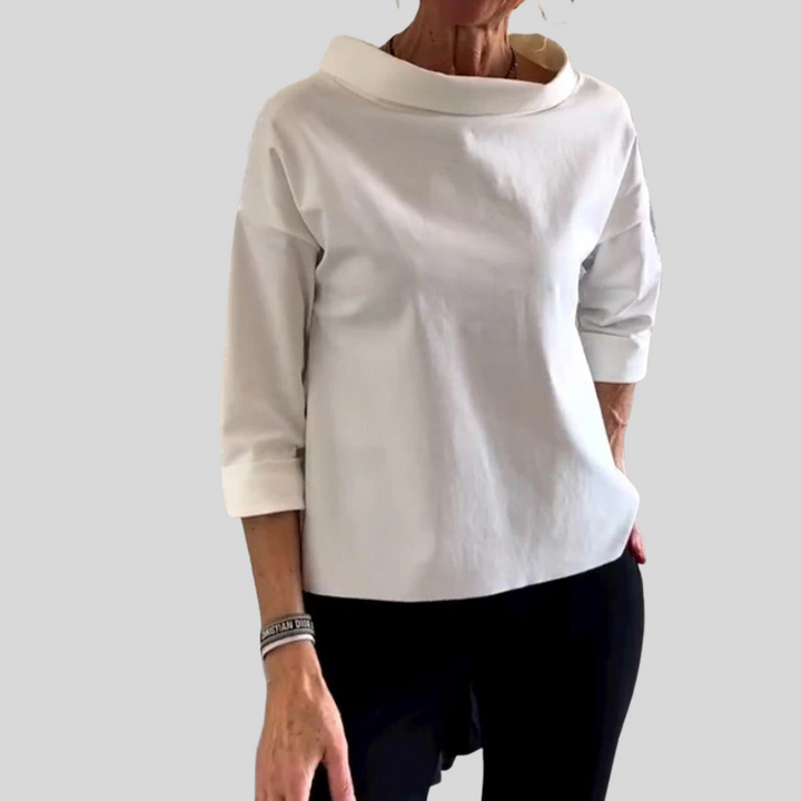 Women’s Modern Top – Sleek Style with Everyday Versatility
