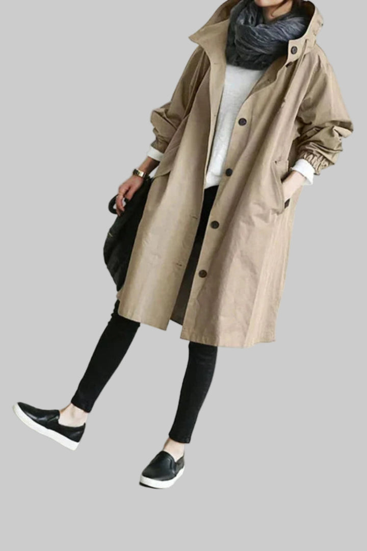 Women’s Raincoat – Trendy Outerwear for Wet Days