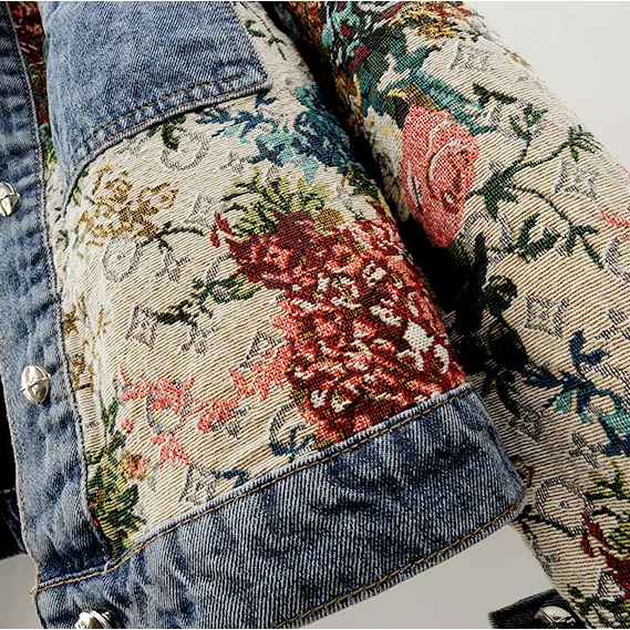 Floral Denim Jacket – Hand-Painted Style Meets Sustainable Fashion