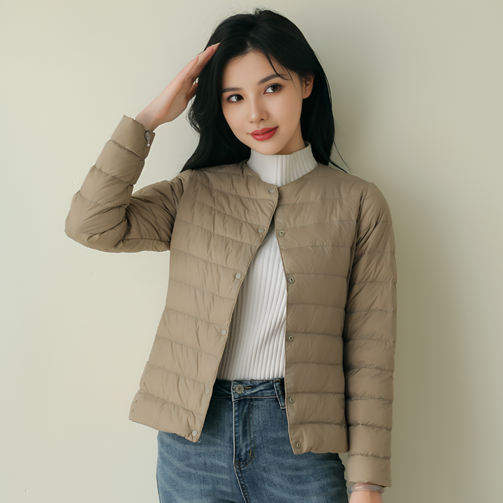 Collarless Portable Puffer for Spring and Winter