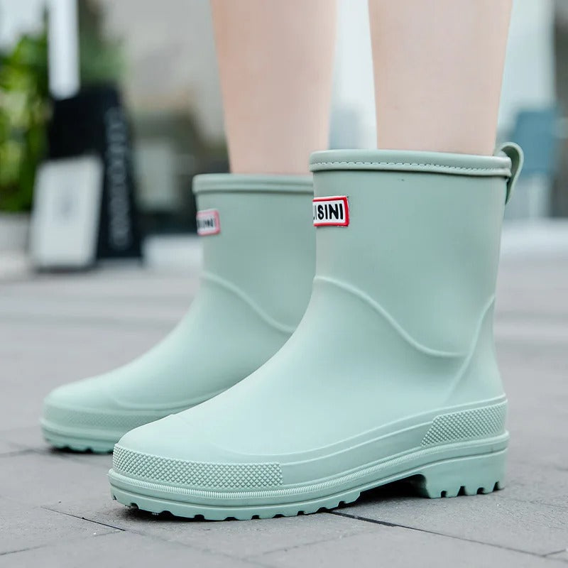 Women’s Rain Boots – Practical Style for Wet Weather