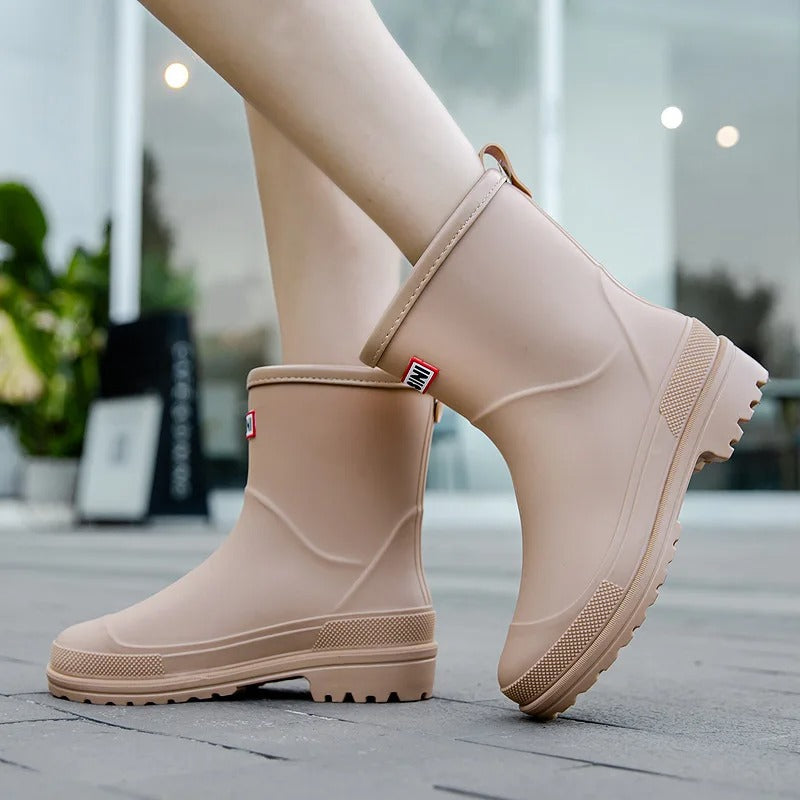 Women’s Rain Boots – Practical Style for Wet Weather