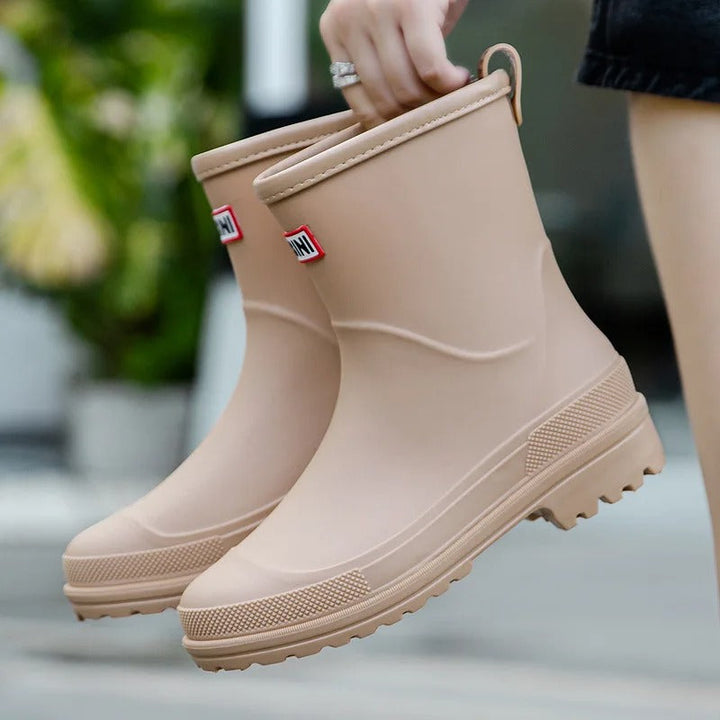 Women’s Rain Boots – Practical Style for Wet Weather